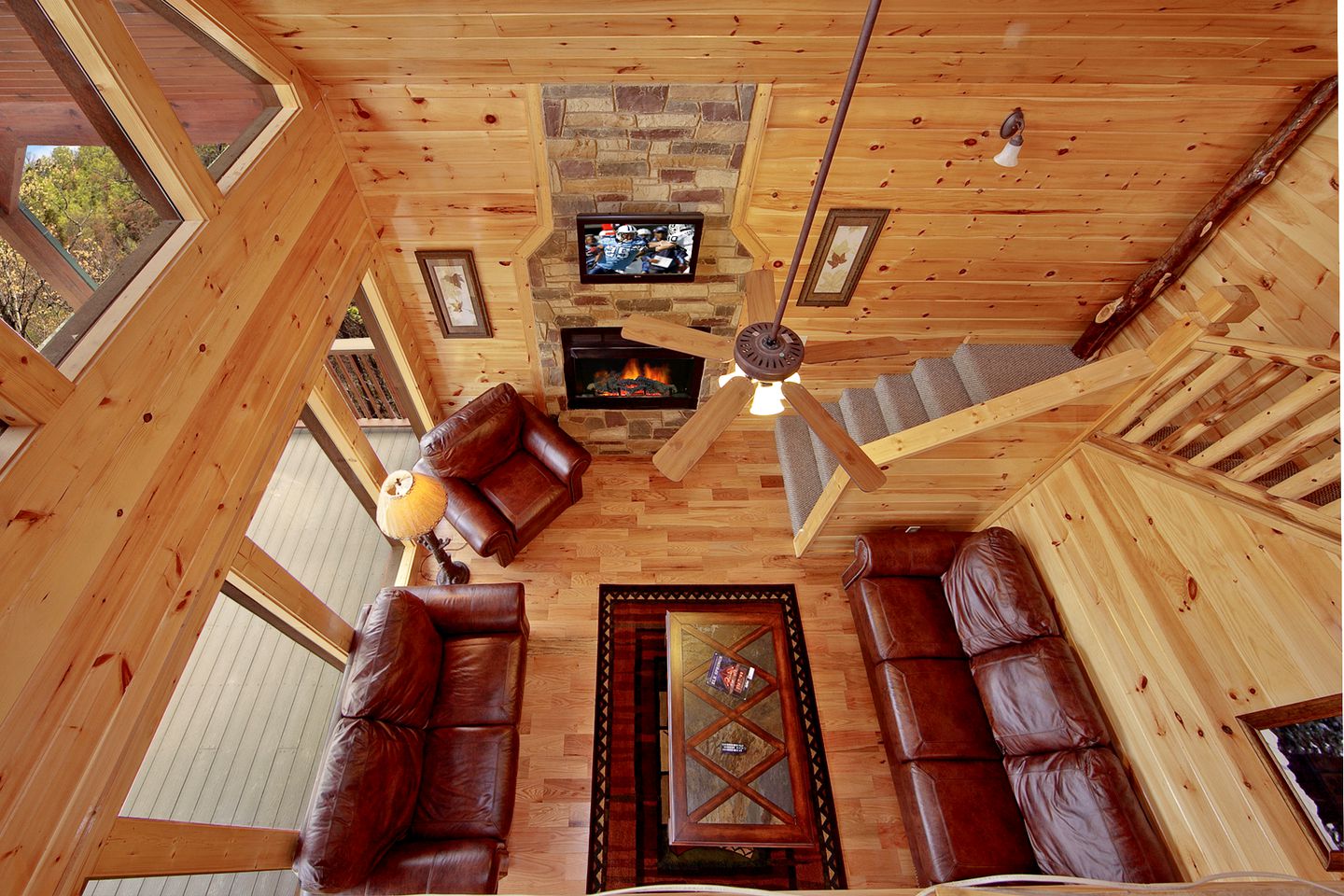 Impressive Mountain Cabin with a Private Hot Tub and Sauna in Gatlinburg, East Tennessee