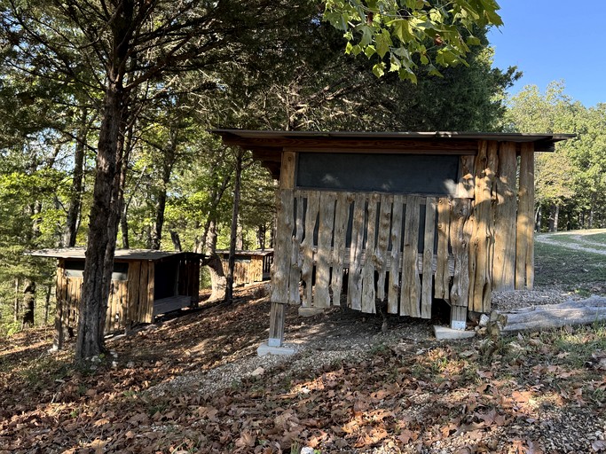 Cottages (United States of America, Macks Creek, Missouri)