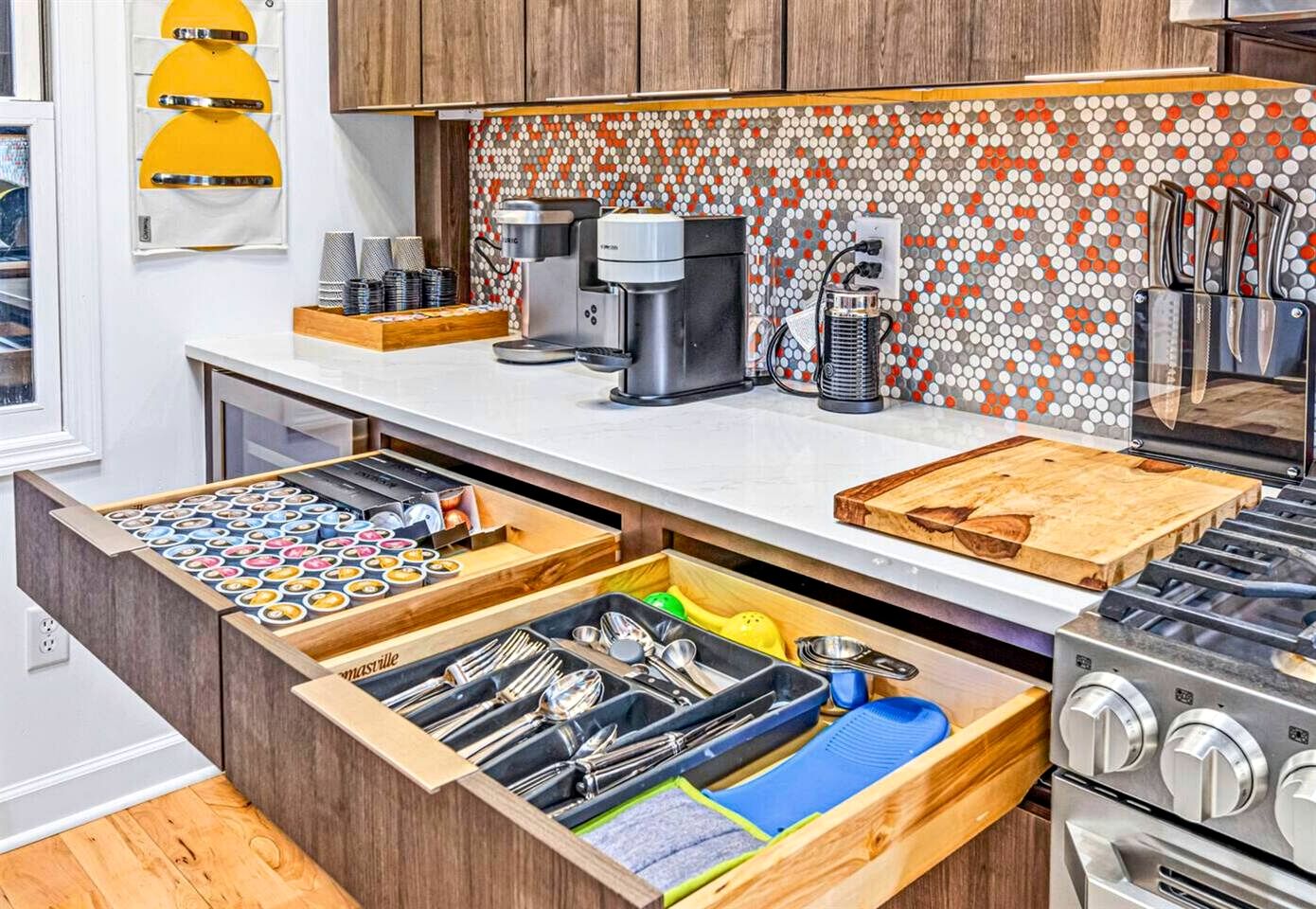 Cozy Mountain Escape with Panoramic Views & Hot Tub near Great Smoky Mountains, Waynesville, NC