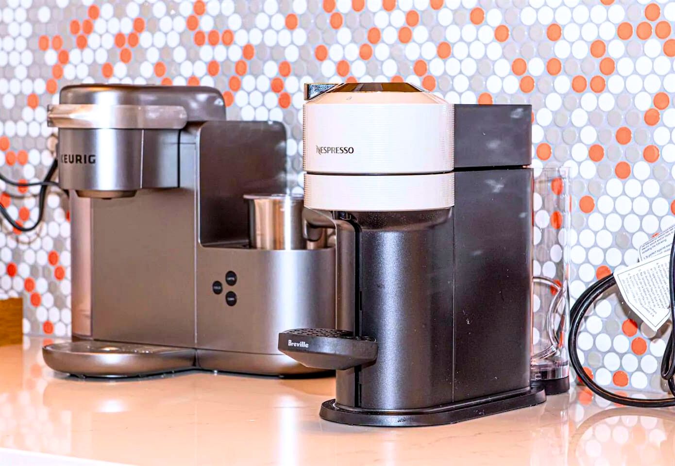 Cozy Mountain Escape with Panoramic Views & Hot Tub near Great Smoky Mountains, Waynesville, NC