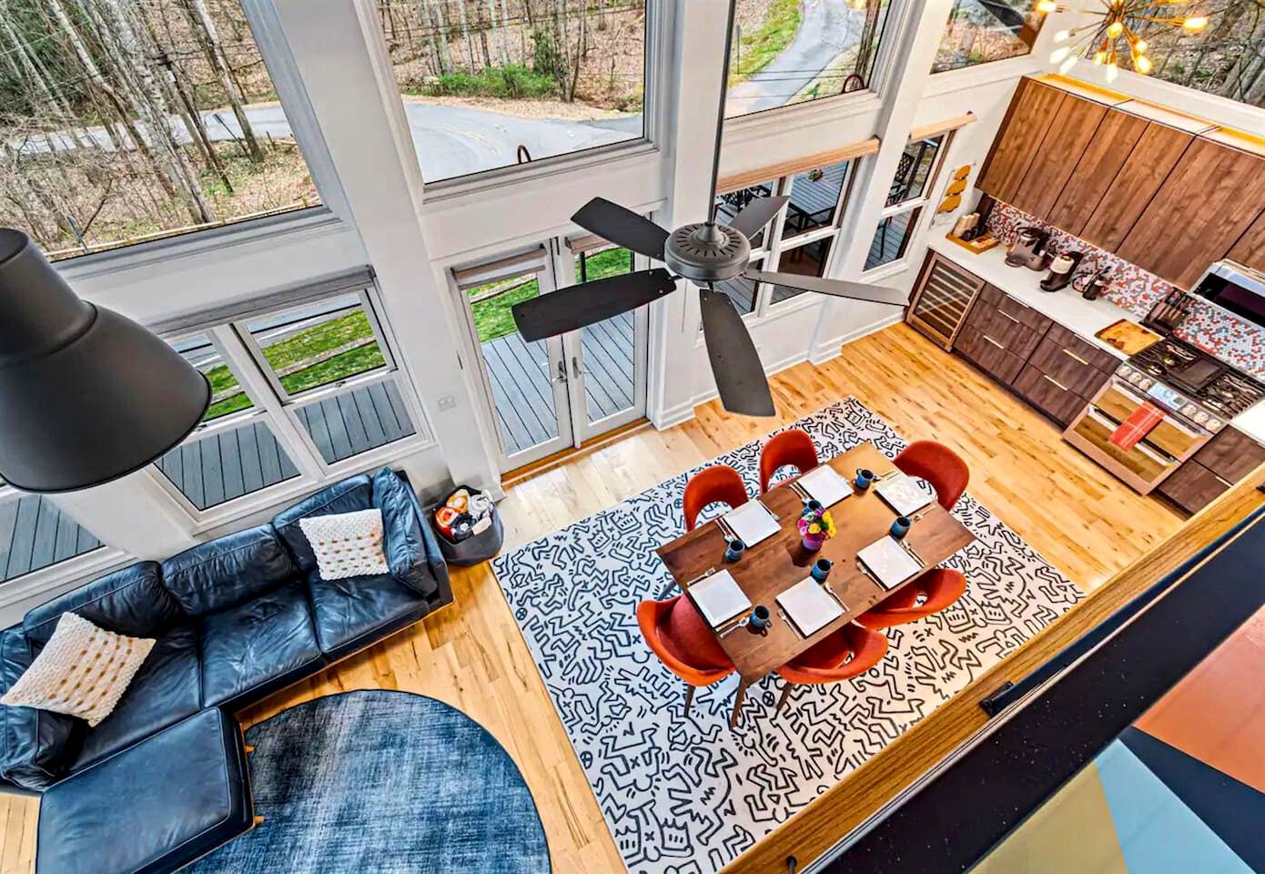 Cozy Mountain Escape with Panoramic Views & Hot Tub near Great Smoky Mountains, Waynesville, NC