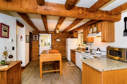 Secluded Log Cabin Rental with Private Hot Tub near Asheville, North Carolina photo 3