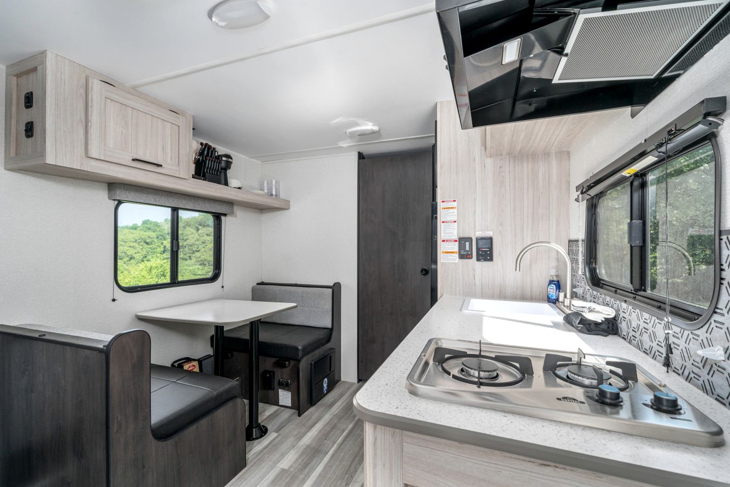 Charming Riverside Camper with Pool, Pickleball & Trails near Blue Ridge, Georgia