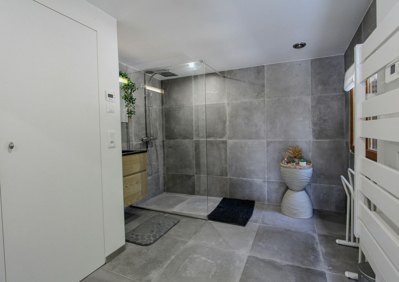 Cute Cottage with Canoes and Direct Acces to the Loing River near Bourron-Marlotte, France