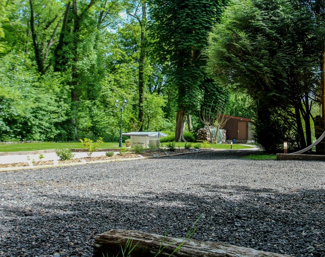 Cottages (France, Nemours, Île-de-France)