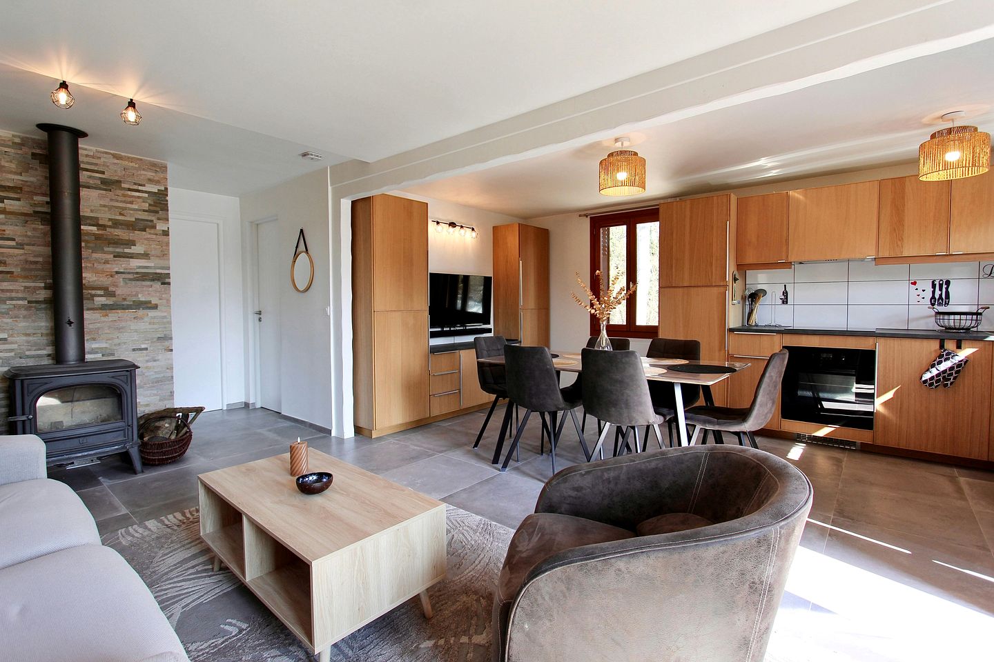 Cute Cottage with Canoes and Direct Acces to the Loing River near Bourron-Marlotte, France