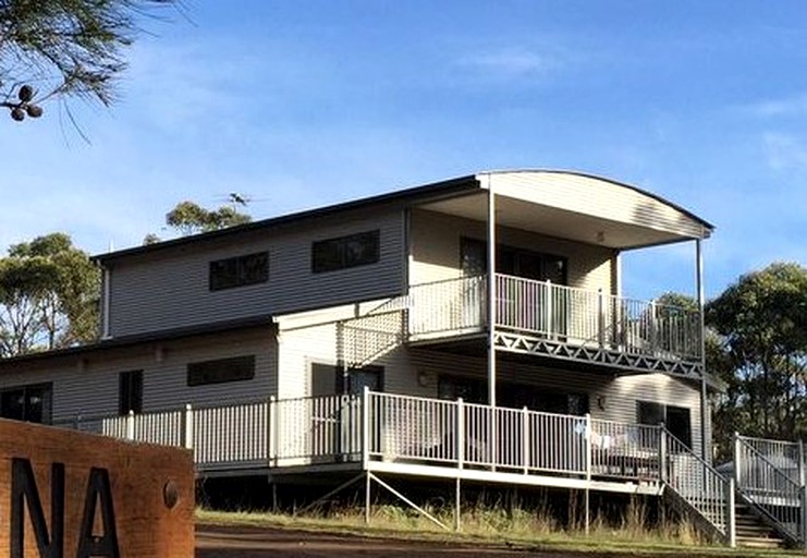 Cottages (Dennes Point, Tasmania, Australia)