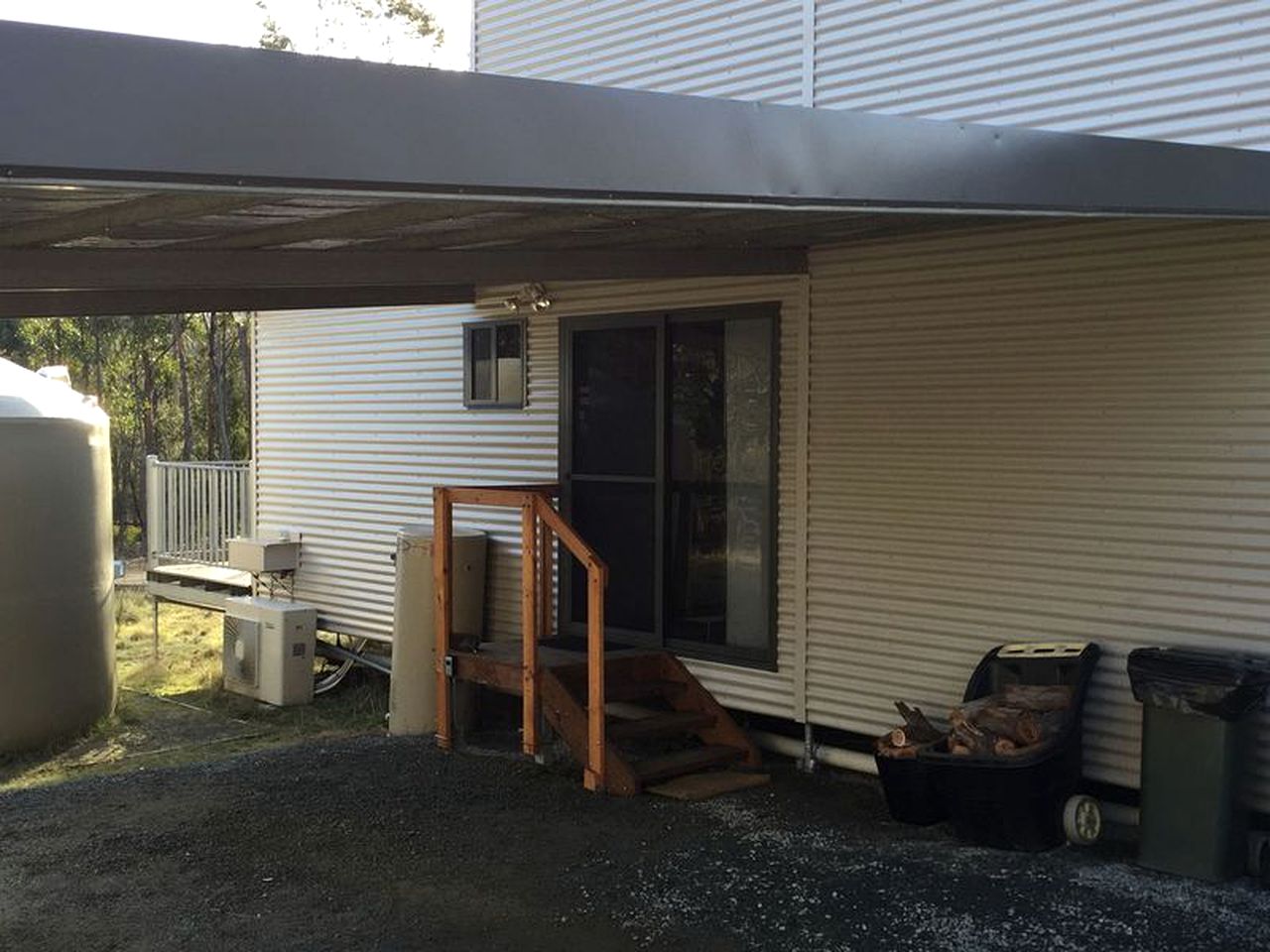 Amazing Holiday Cottage for Eight Guests on Bruny Island, Tasmania