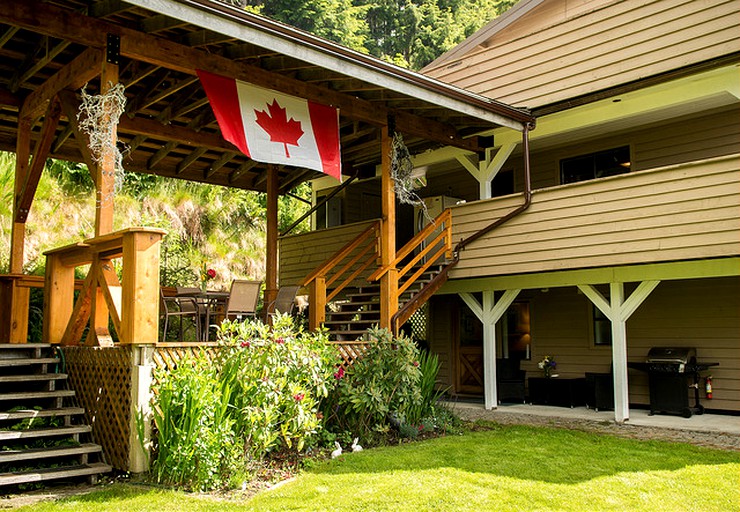 Nature Lodges (Queen Charlotte, British Columbia, Canada)