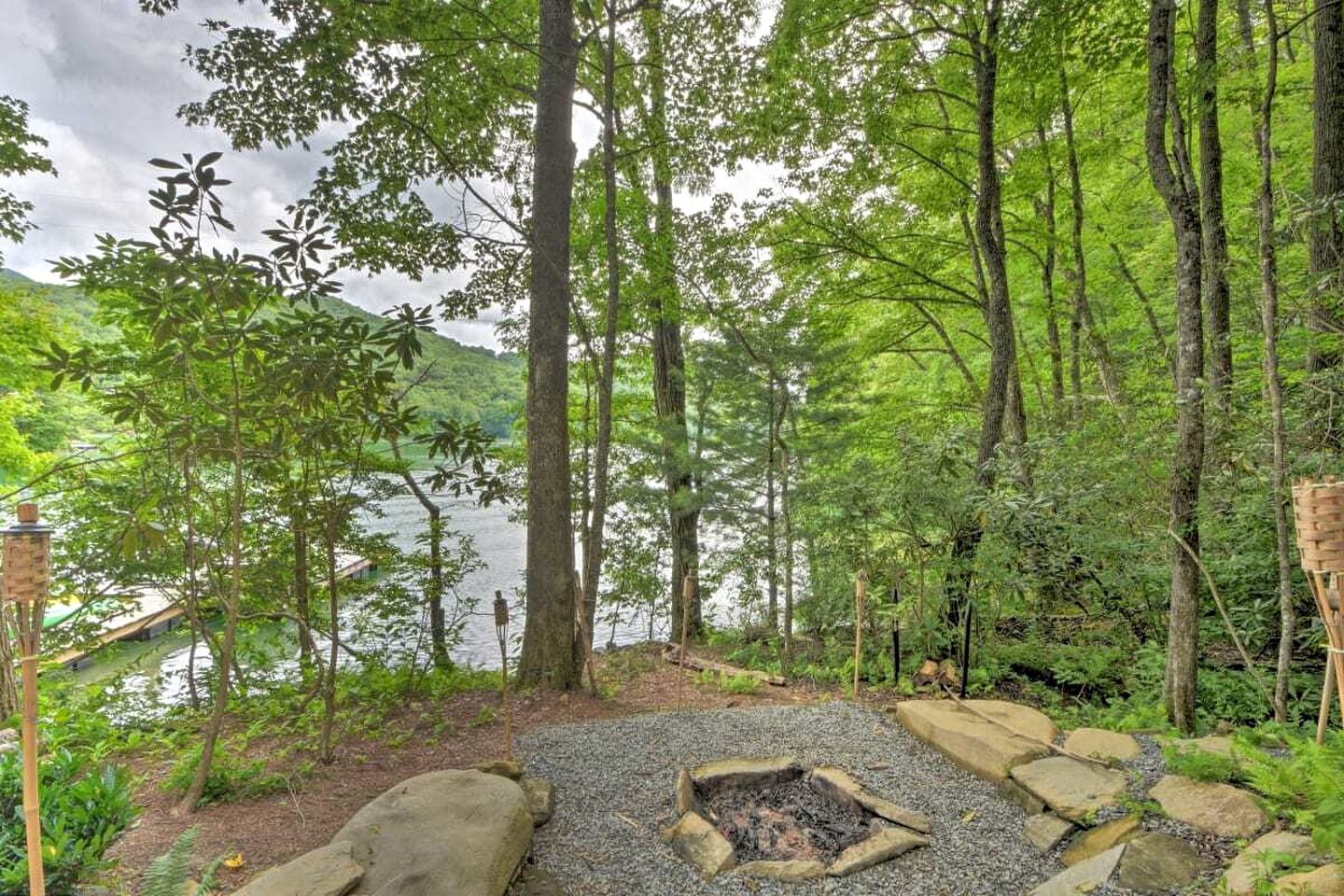 Waterfront Cabin in Topton, NC