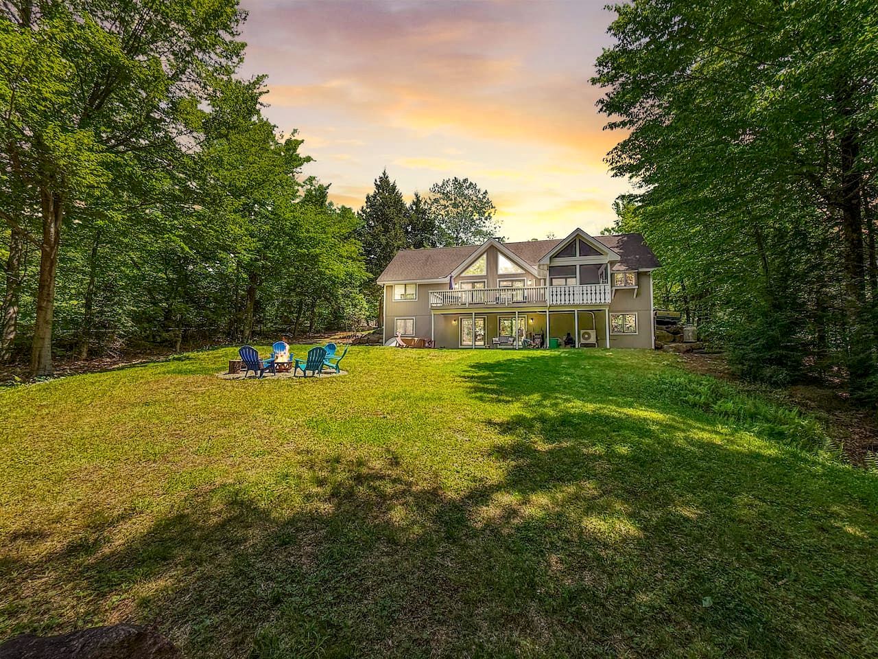Modern Vacation Rental Near Storyland in Bartlett, New Hampshire