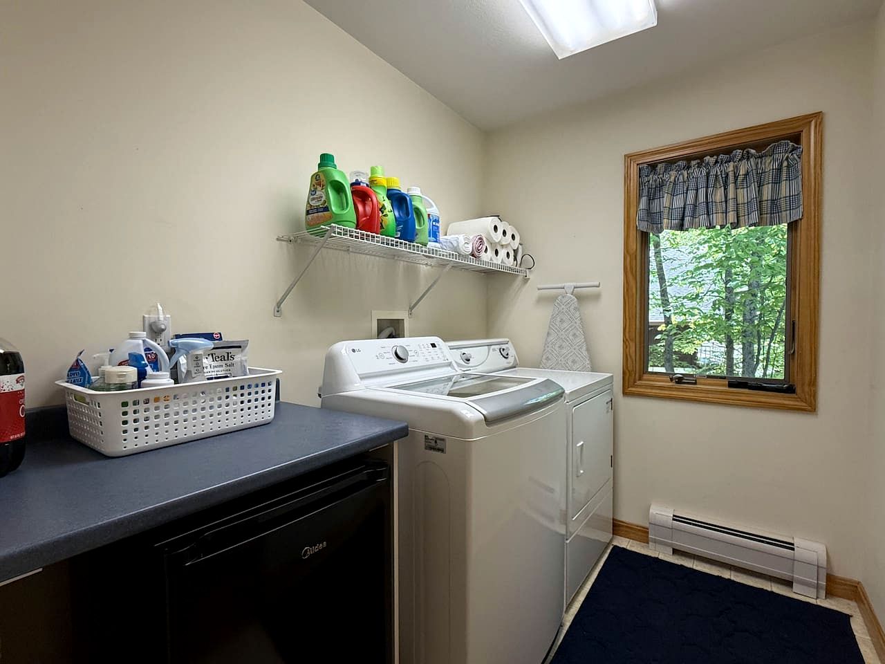 Modern Vacation Rental Near Storyland in Bartlett, New Hampshire