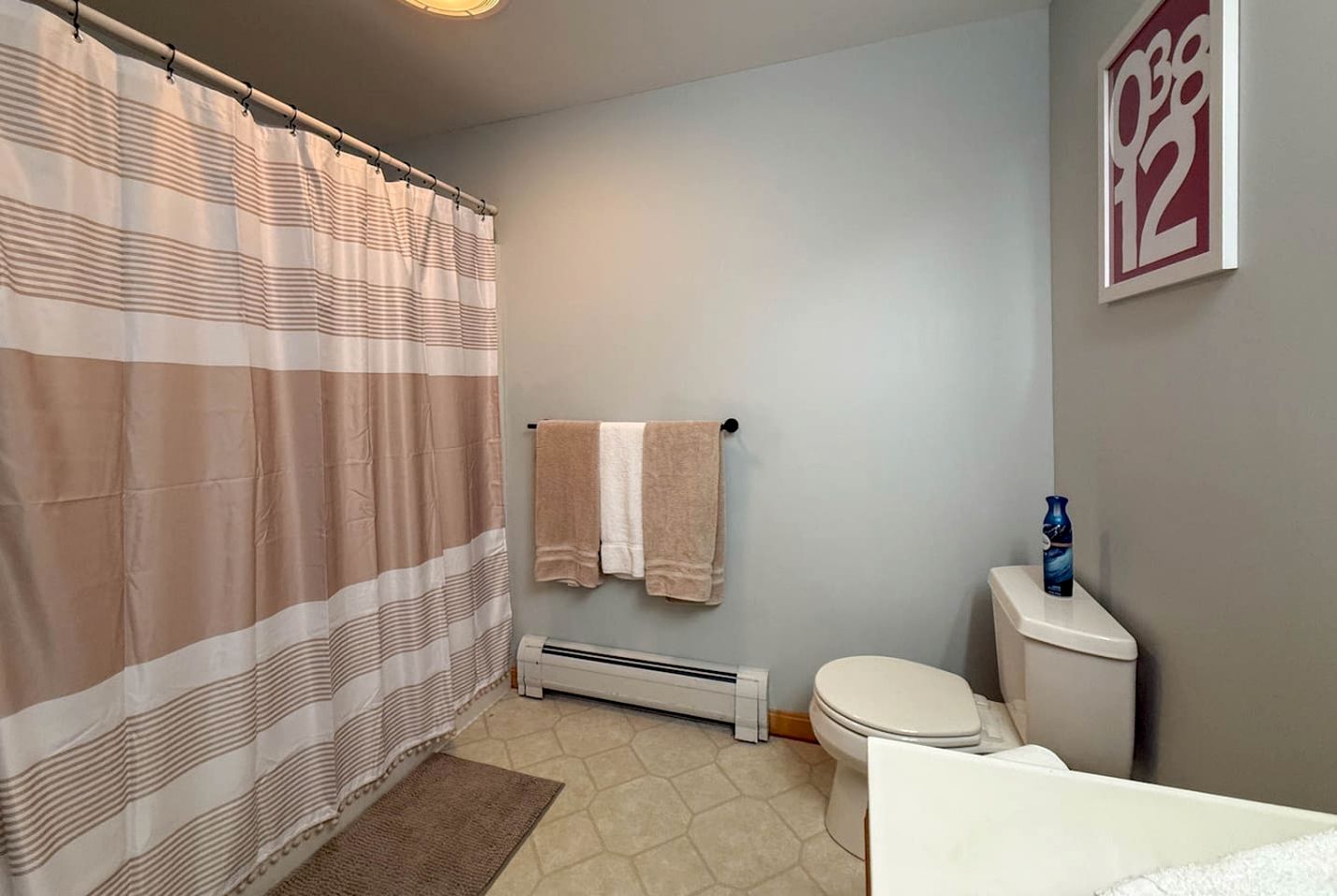 Modern Vacation Rental Near Storyland in Bartlett, New Hampshire