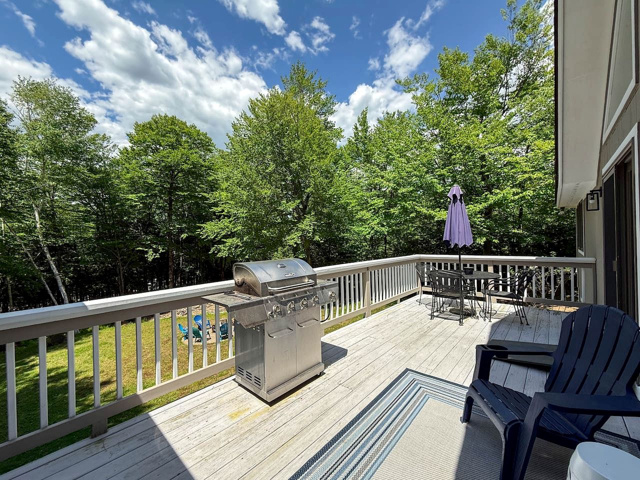 Modern Vacation Rental Near Storyland in Bartlett, New Hampshire