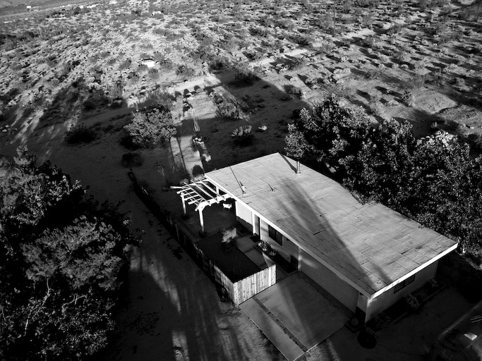 Cabins (Joshua Tree, California, United States)