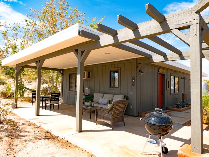 Cabins perfect for glamping in Joshua Tree