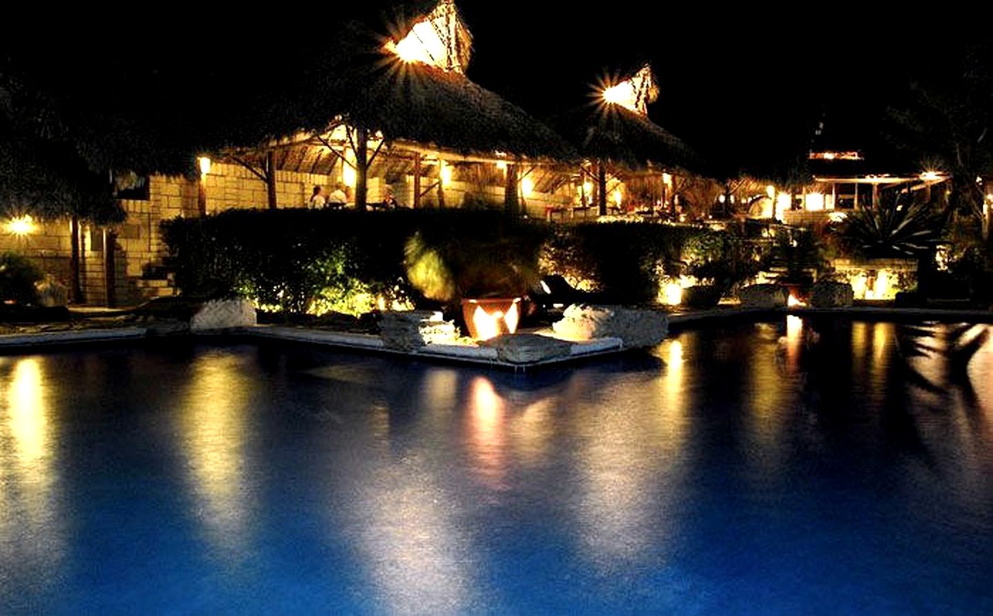 Eco-Bungalows Open to the Ocean, Playa Ocotal, Nicaragua