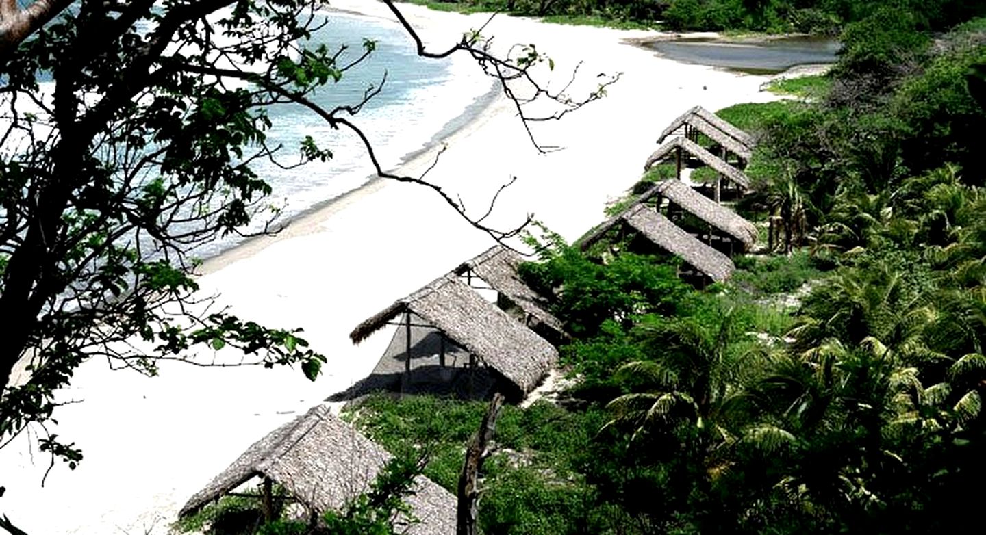 Eco-Bungalows Open to the Ocean, Playa Ocotal, Nicaragua