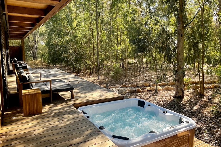 Vacation Rentals (Portugal, --, --)