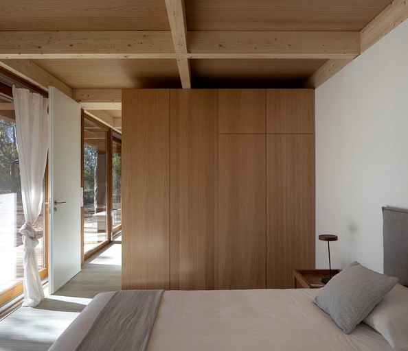 Vacation Rentals (Portugal, --, --)