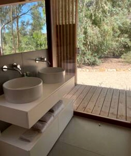 Vacation Rentals (Portugal, --, --)