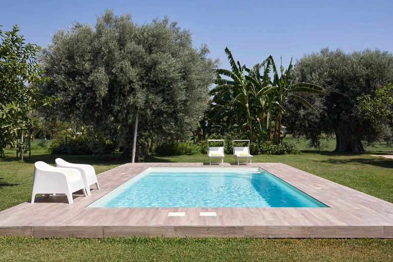 Cottages (Italy, Lido di Noto, Sicily)