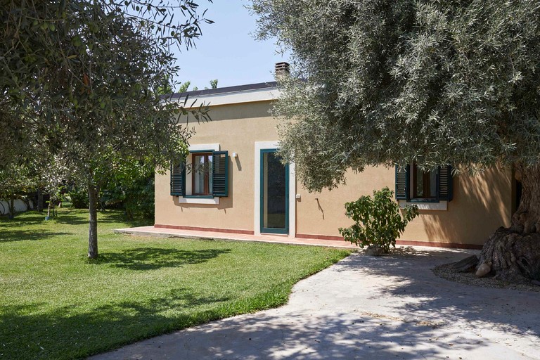 Cottages (Italy, Lido di Noto, Sicily)