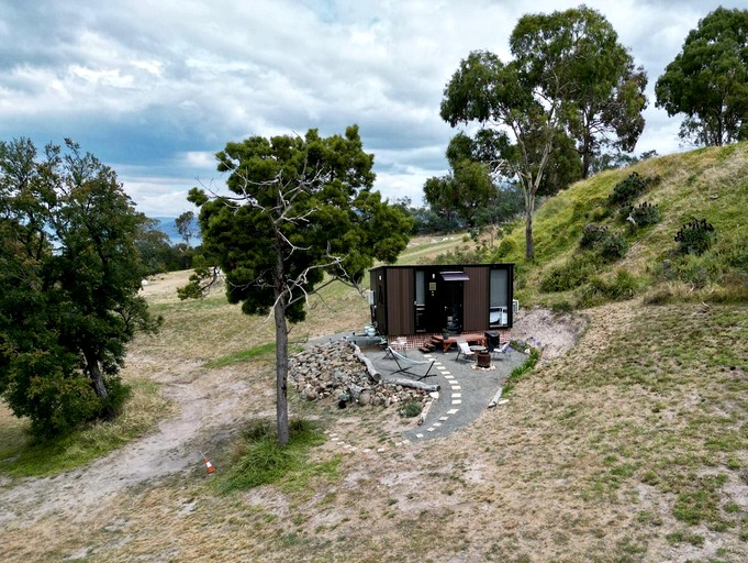 Tiny Houses (Australia, Opossum Bay, Tasmania)