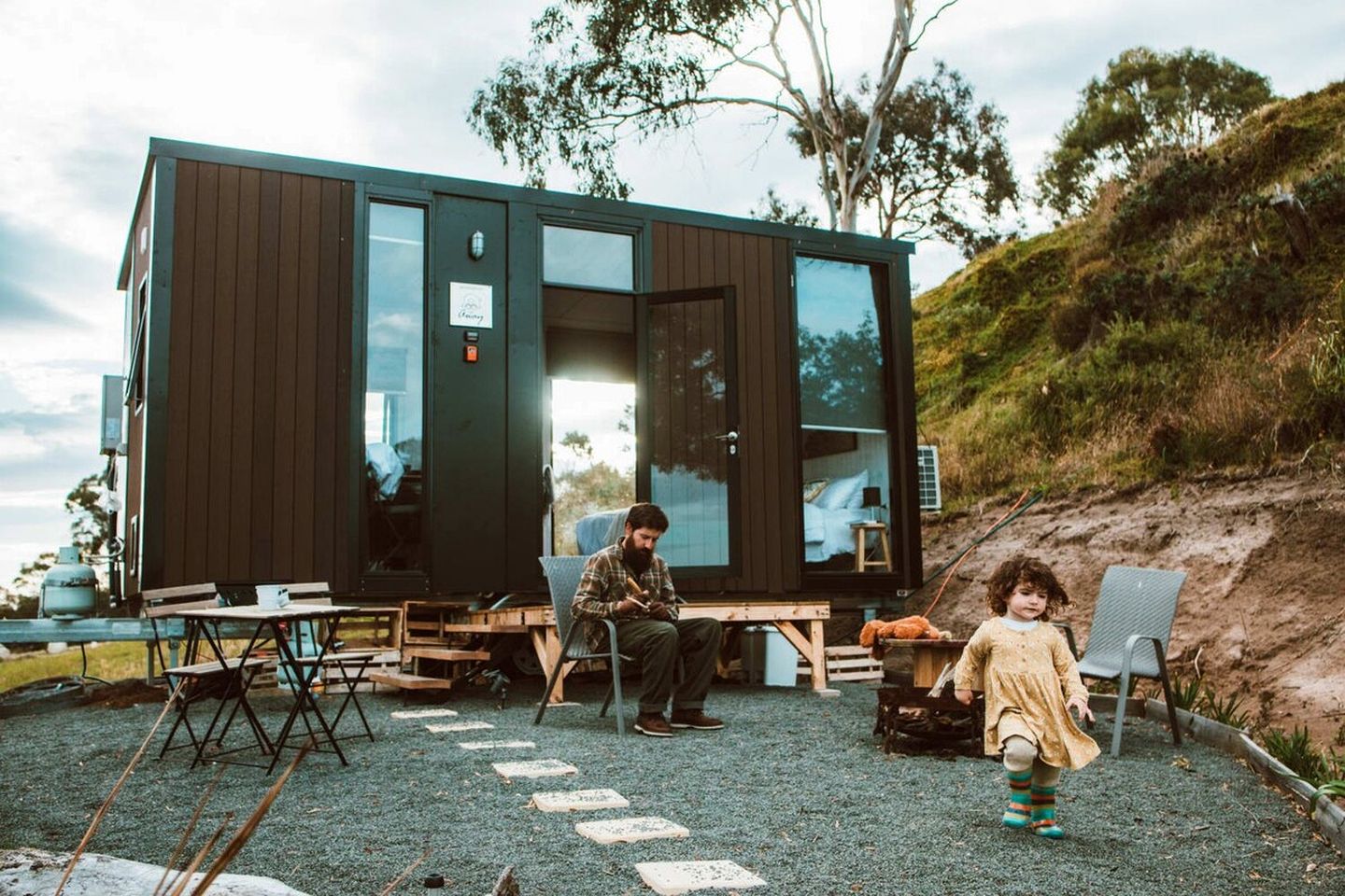 Eco-Friendly and Pet-Friendly Tiny House with Beautiful River Views in Tasmania, Australia