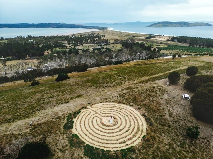 Tiny Houses (Australia, Opossum Bay, Tasmania)