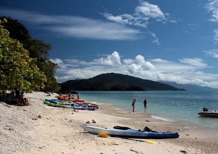 Tented Cabins (Cow Bay, Queensland, Australia)
