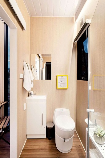 Tiny Houses (Australia, Wendouree, Victoria)