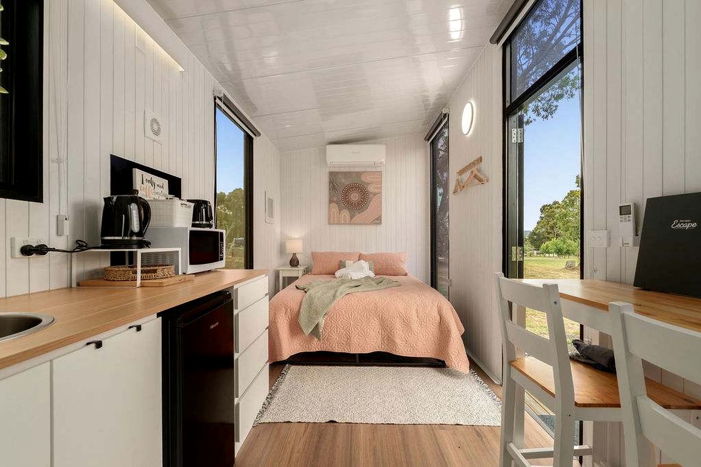 Eco-Friendly Tiny House in an Olive Grove on a Sustainable Organic Olive Farm for a Peaceful Outdoor Experience in Taggerty, Victoria