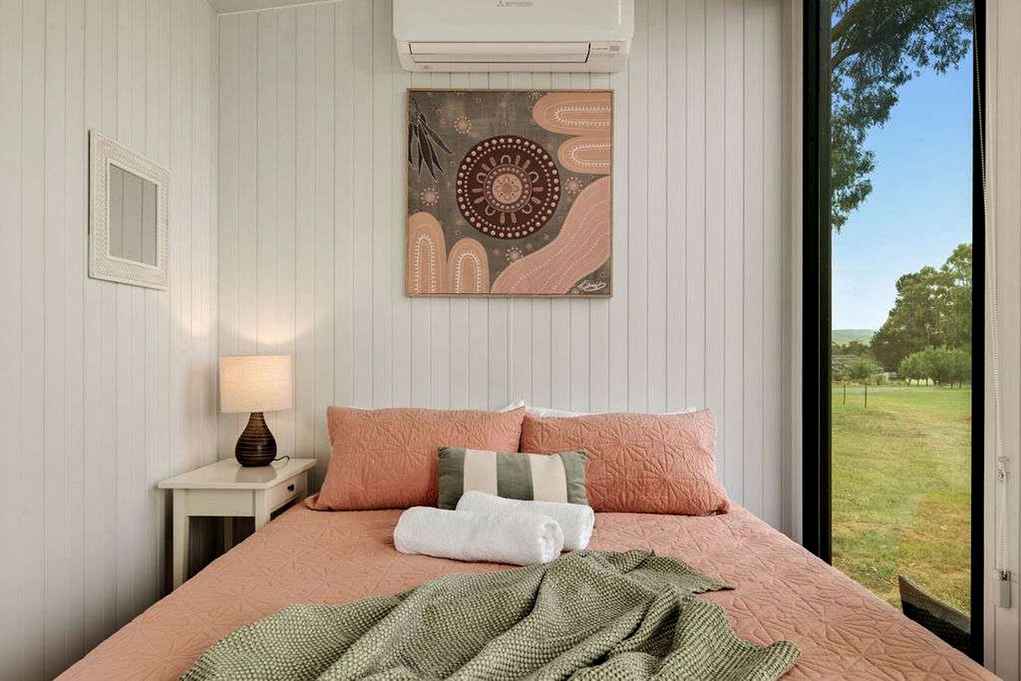 Eco-Friendly Tiny House in an Olive Grove on a Sustainable Organic Olive Farm for a Peaceful Outdoor Experience in Taggerty, Victoria