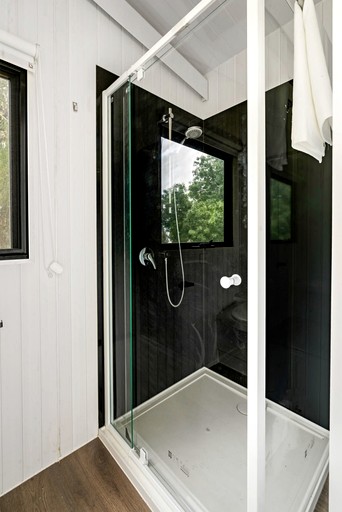 Tiny Houses (Australia, Skye, South Australia)