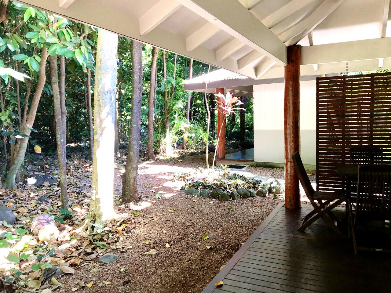 Rainforest Bungalow with Ensuite Spa and Private Balcony in Queensland