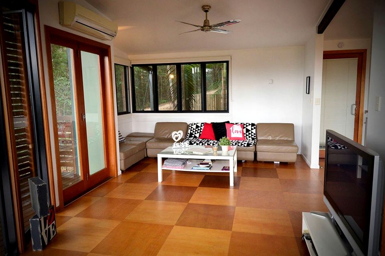 Cabins (Uki, New South Wales, Australia)