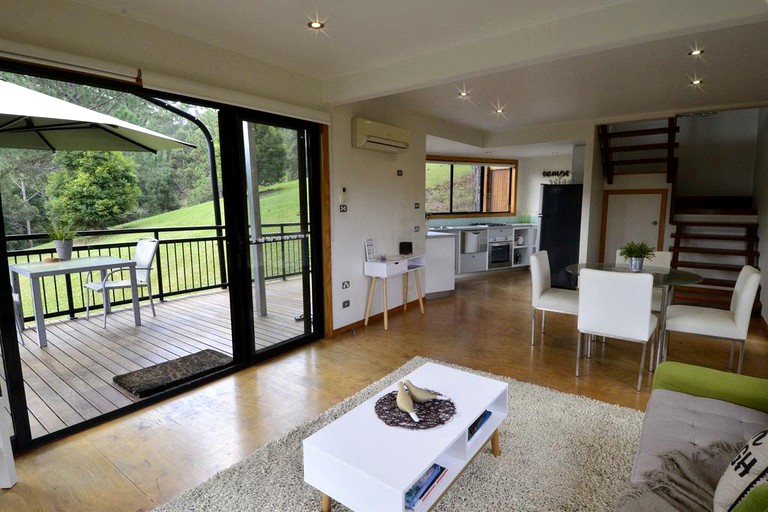 Cabins (Uki, New South Wales, Australia)