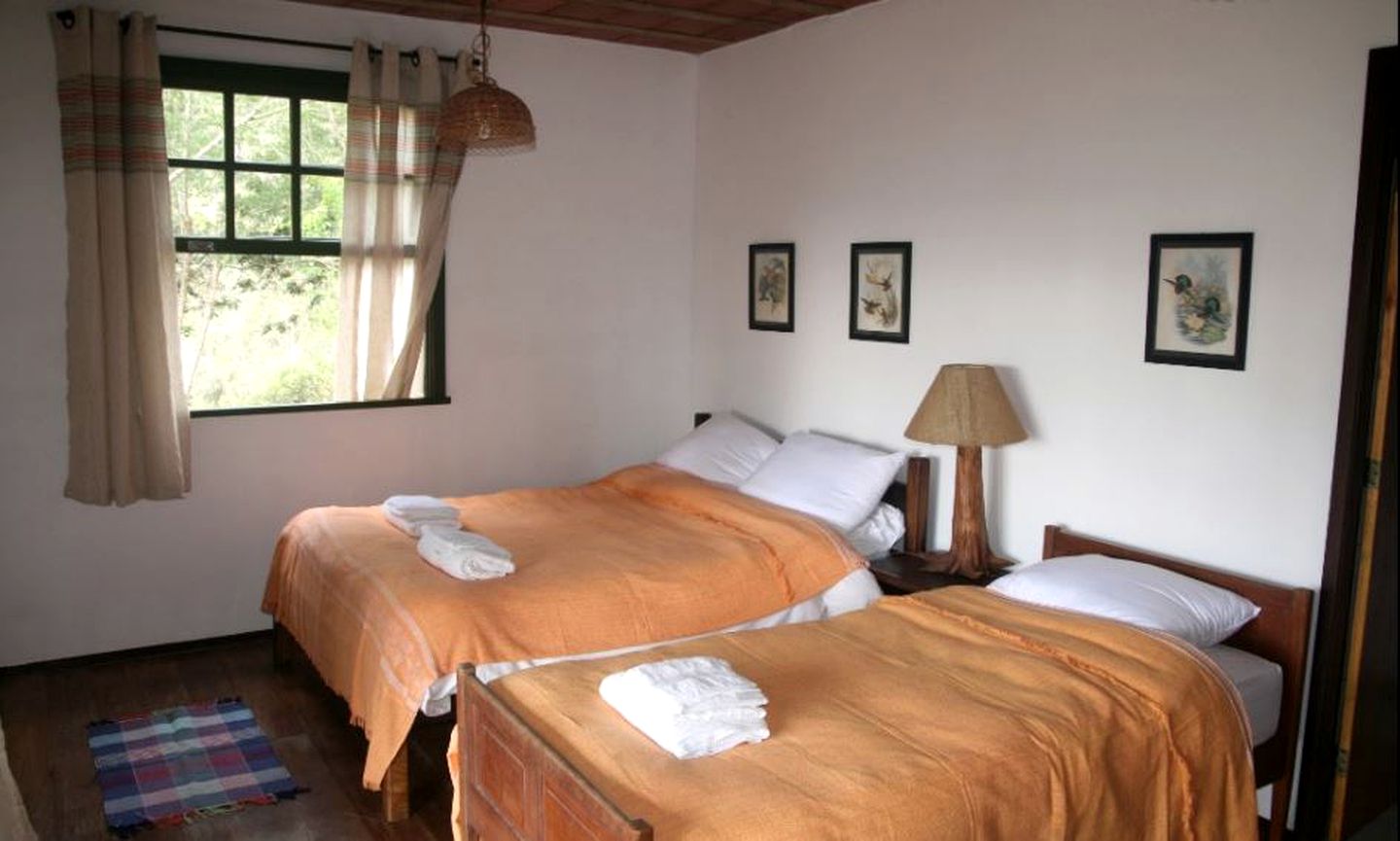 Luxurious Suite Rental with Wi-Fi and Breakfast Included in Organ Mountains of Brazil