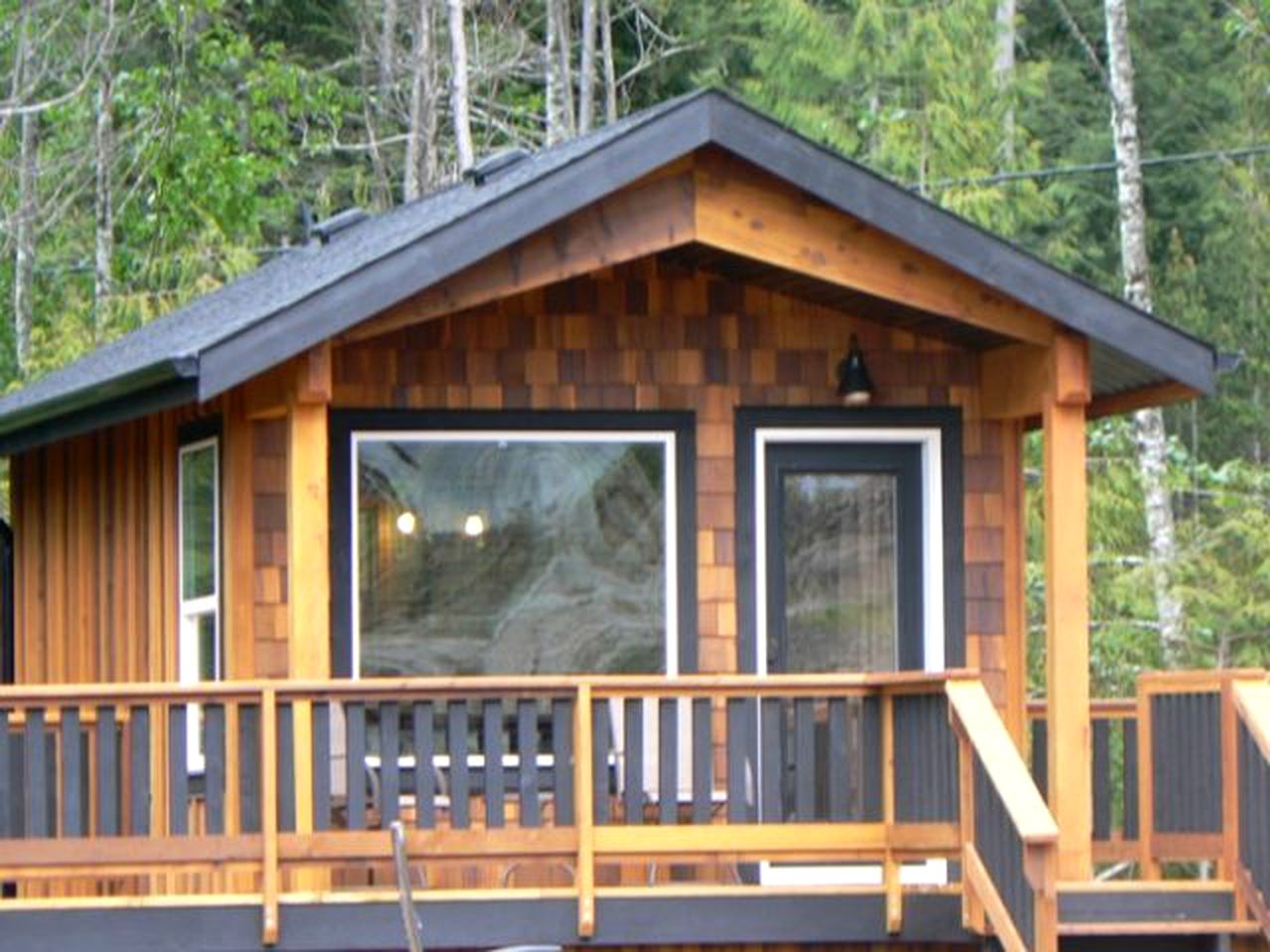 Scenic Cabin with a Fire Pit on Vancouver Island, British Columbia