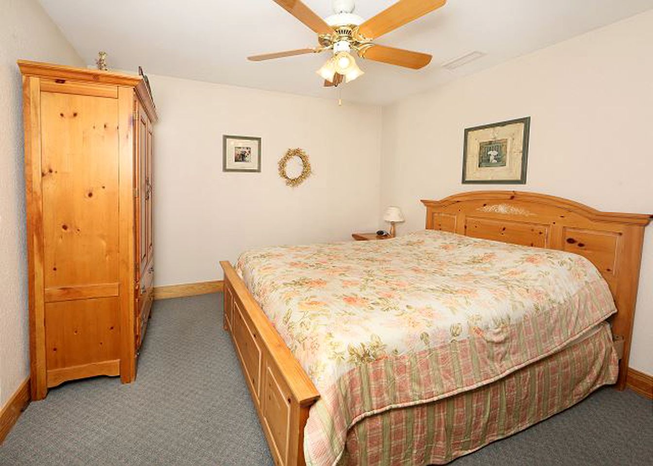 Cozy Dog-Friendly Cabin Rental Located near Pigeon Forge, Tennessee