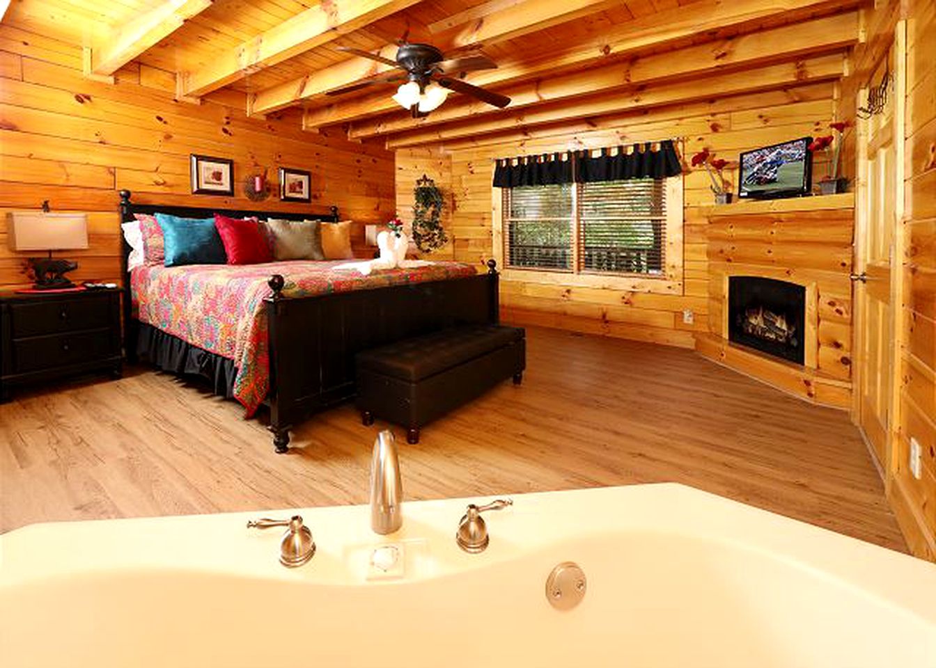 Dog-Friendly Cabin Rental with a Hot Tub near Gatlinburg, Tennessee