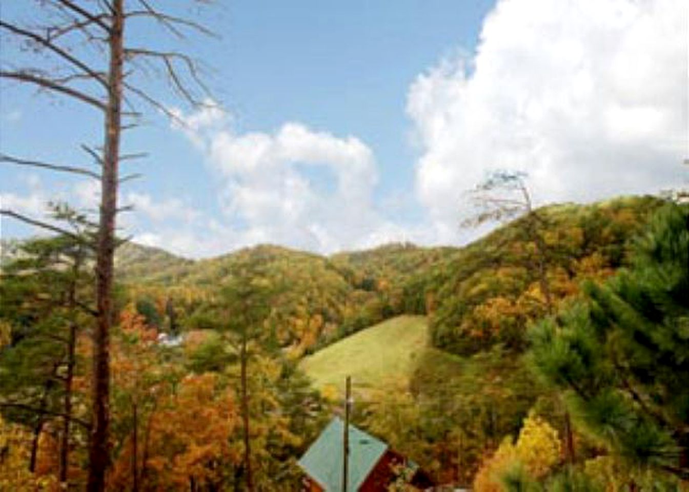 Dog-Friendly Cabin Rental with a Hot Tub near Gatlinburg, Tennessee