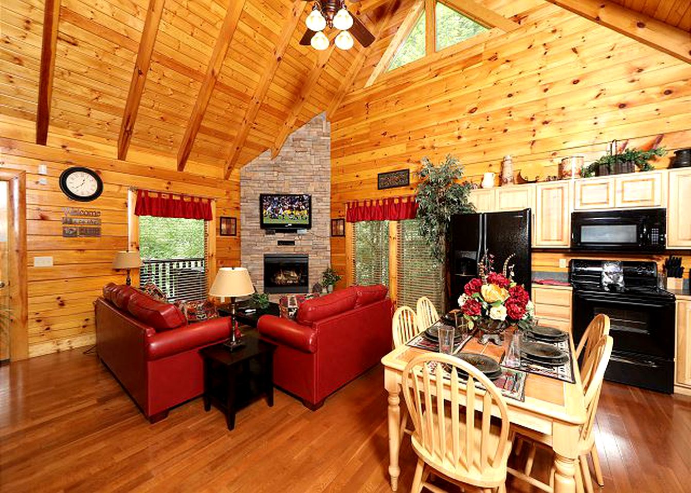 Dog-Friendly Cabin Rental with a Hot Tub near Gatlinburg, Tennessee