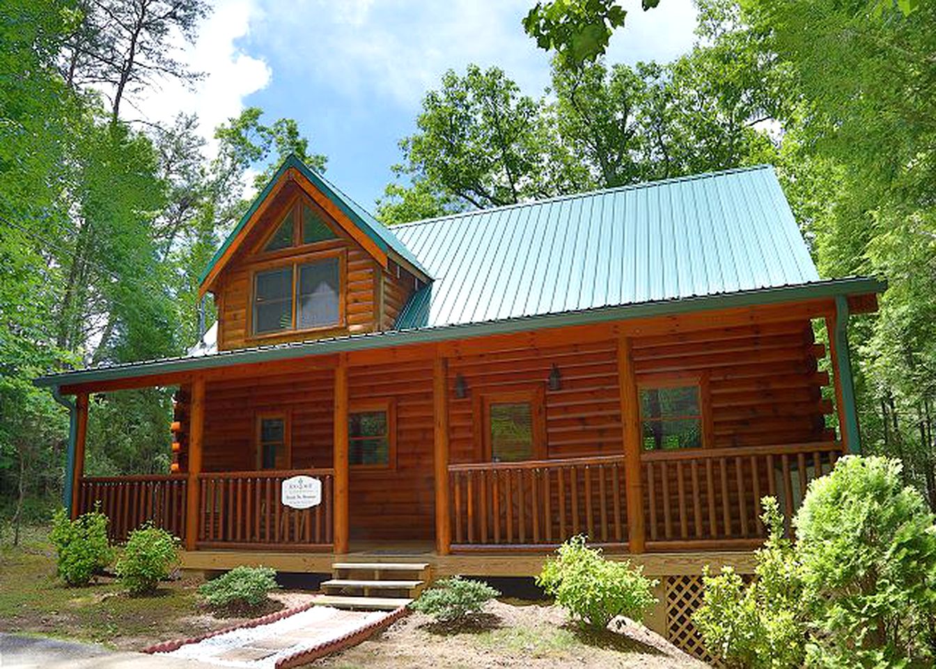 Dog-Friendly Cabin Rental with a Hot Tub near Gatlinburg, Tennessee