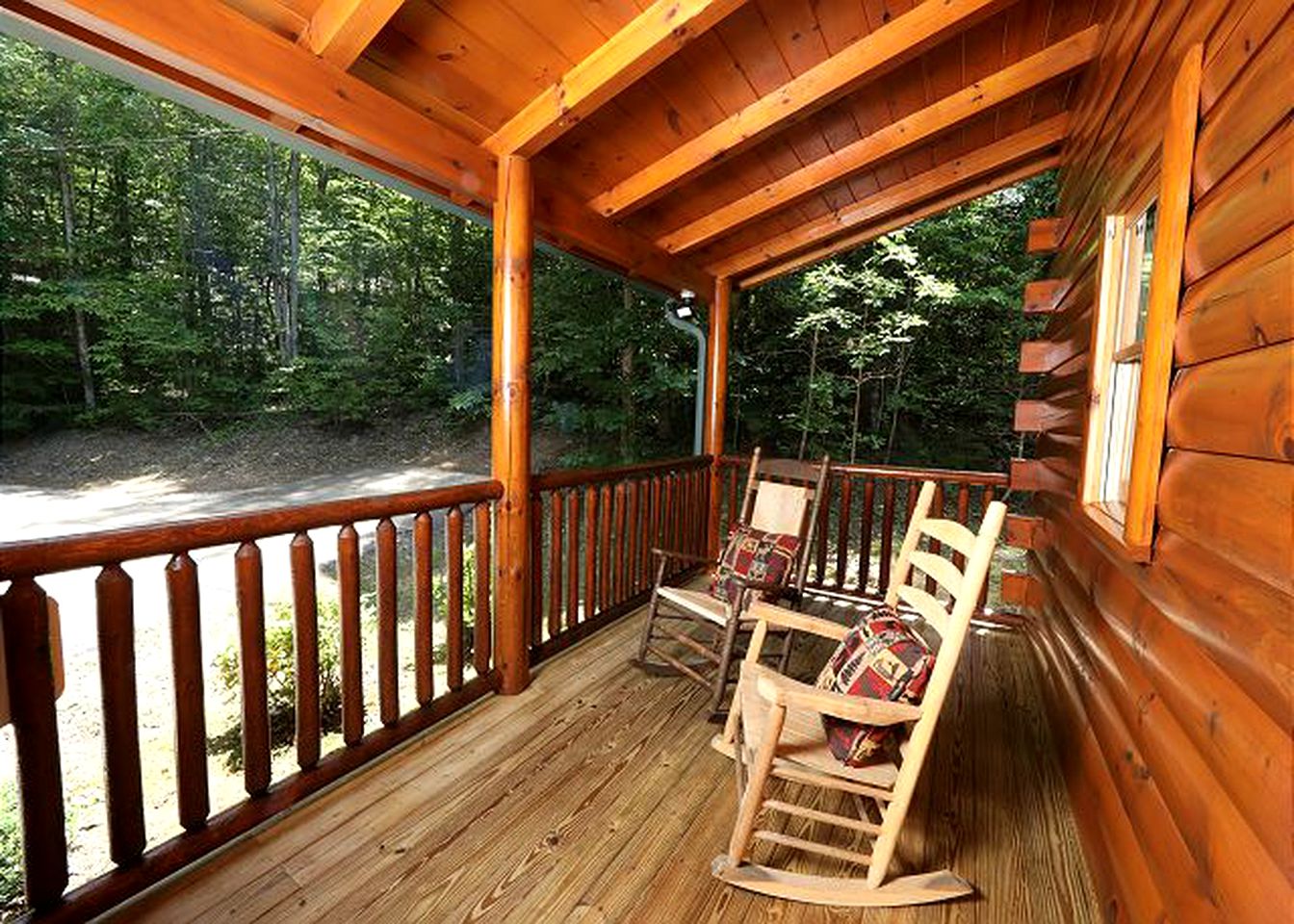 Dog-Friendly Cabin Rental with a Hot Tub near Gatlinburg, Tennessee