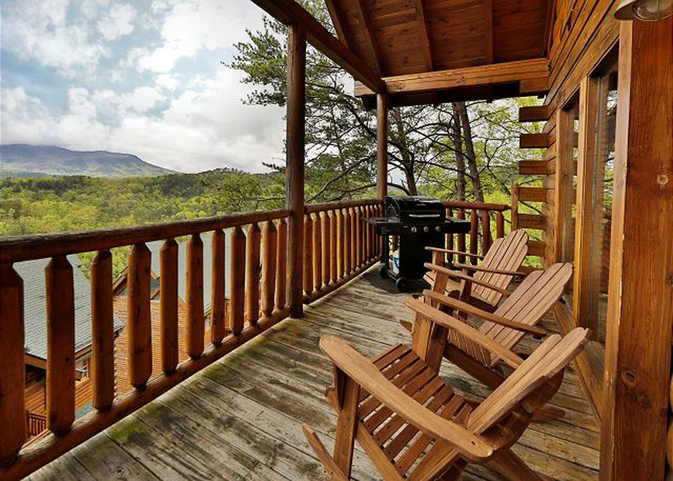 Dog-Friendly Log Cabin Rental with a Private Hot Tub near Sevierville, Tennessee