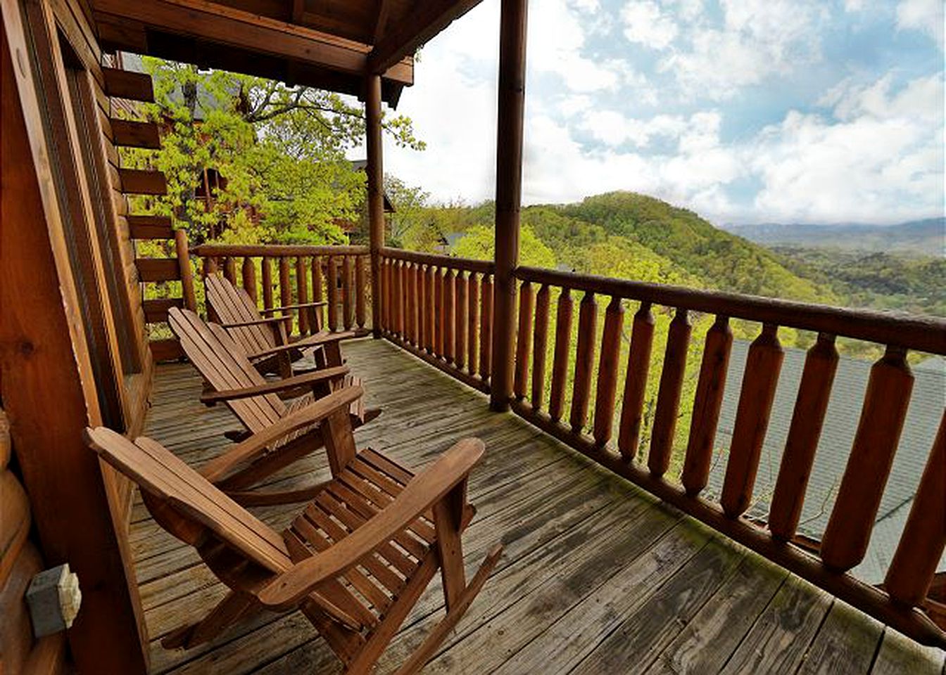 Dog-Friendly Log Cabin Rental with a Private Hot Tub near Sevierville, Tennessee