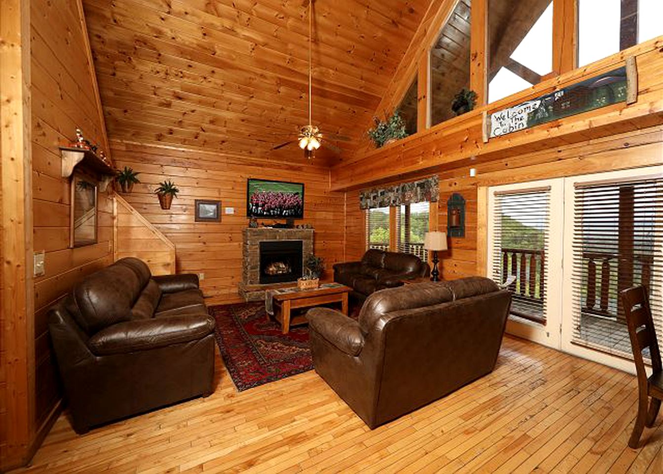 Dog-Friendly Log Cabin Rental with a Private Hot Tub near Sevierville, Tennessee