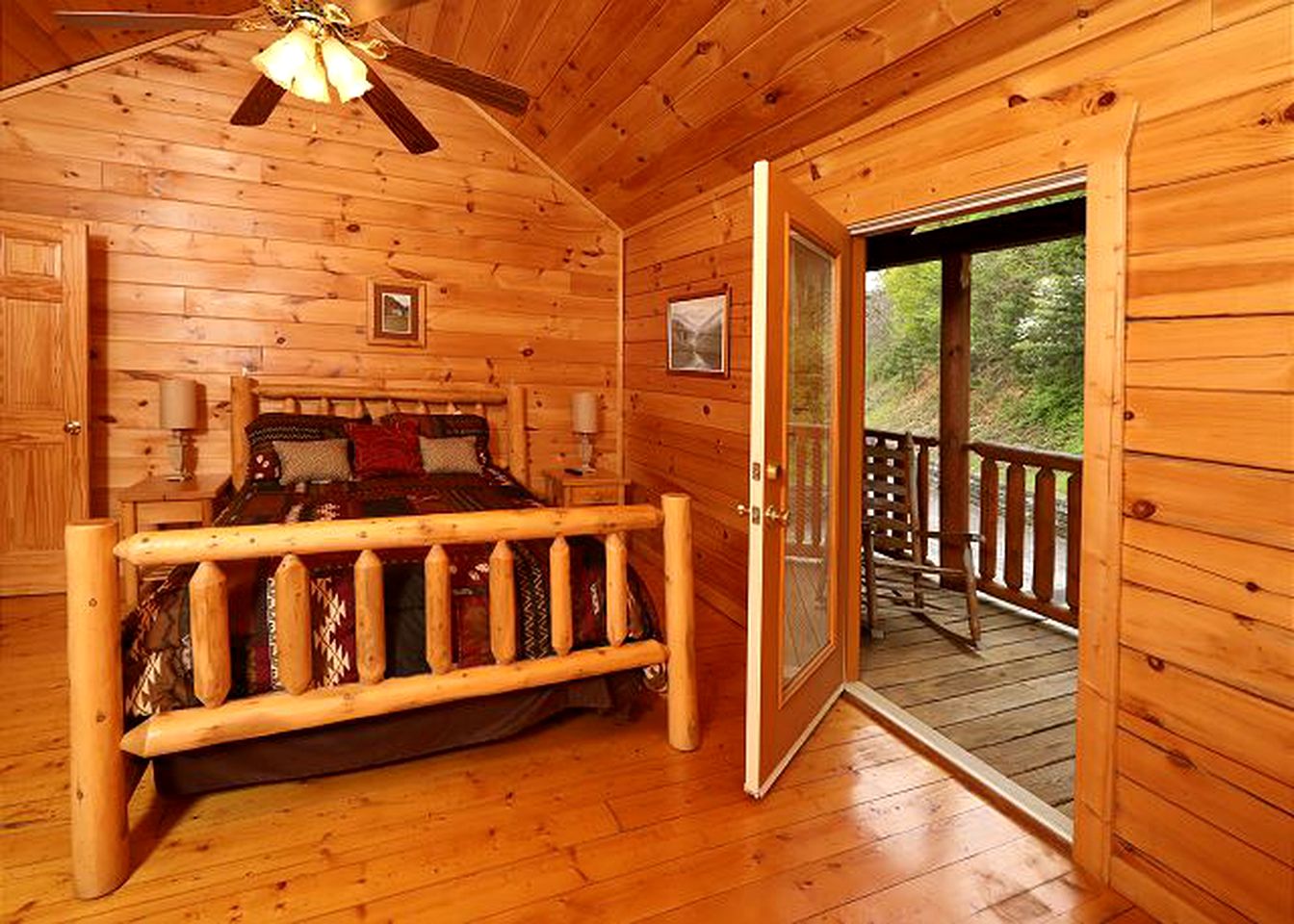 Dog-Friendly Log Cabin Rental with a Private Hot Tub near Sevierville, Tennessee